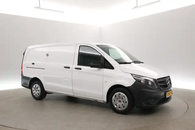 Mercedes-Benz Vito view 5