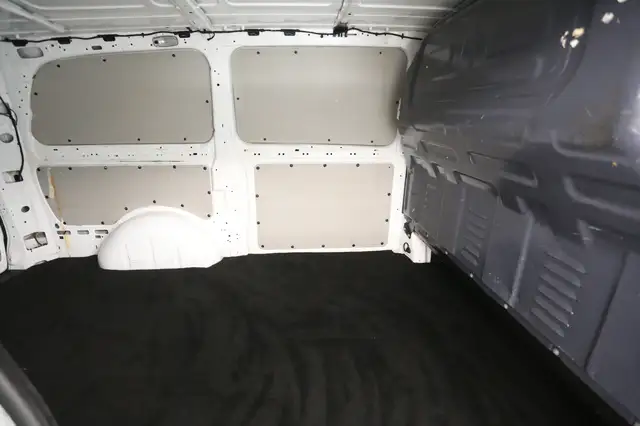 Mercedes-Benz Vito view 21