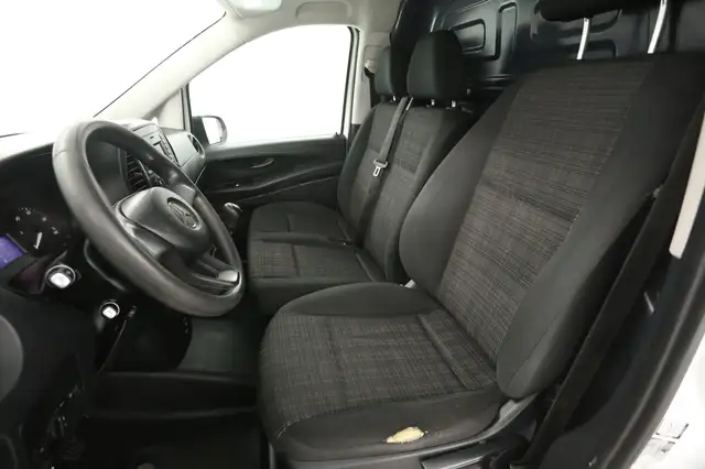 Mercedes-Benz Vito view 8