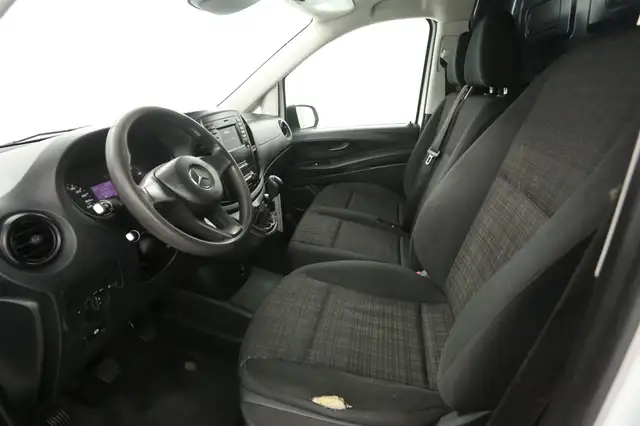 Mercedes-Benz Vito view 18