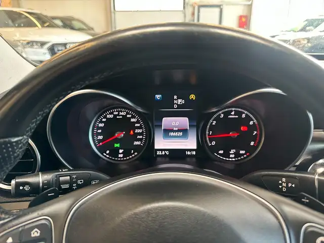 Mercedes-Benz C-Class view 14