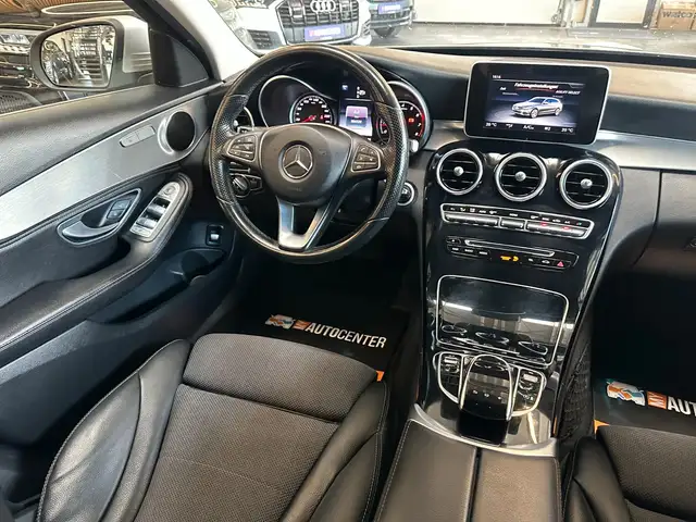 Mercedes-Benz C-Class view 8