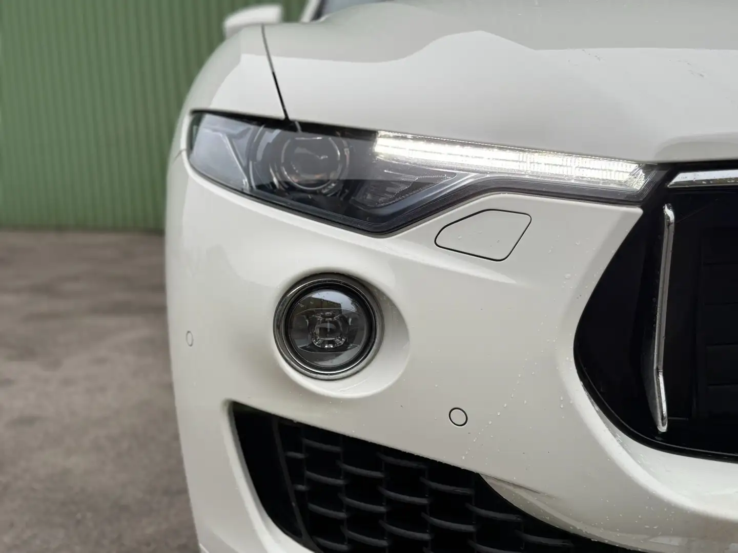 Maserati Levante Diesel Weiß - 2