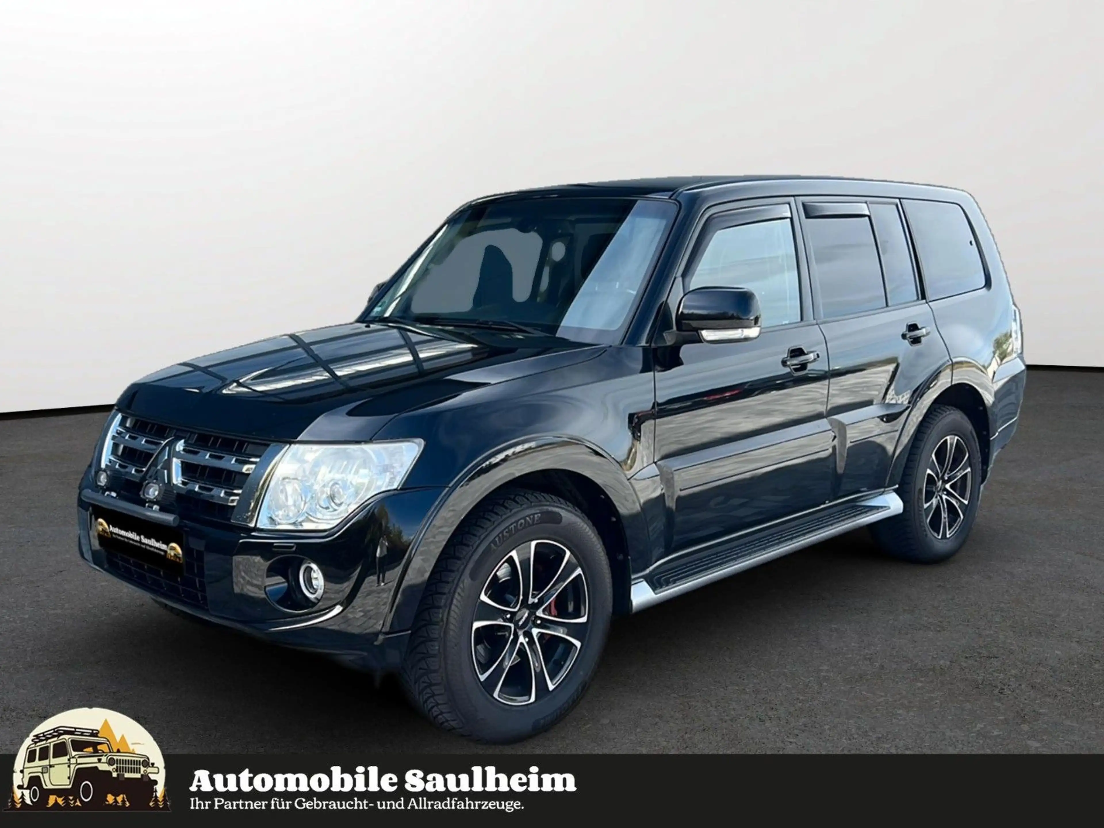 Mitsubishi Pajero 3.2 DI-D Intense*NUR 90TKM*AHK-3.5To*SHZ*