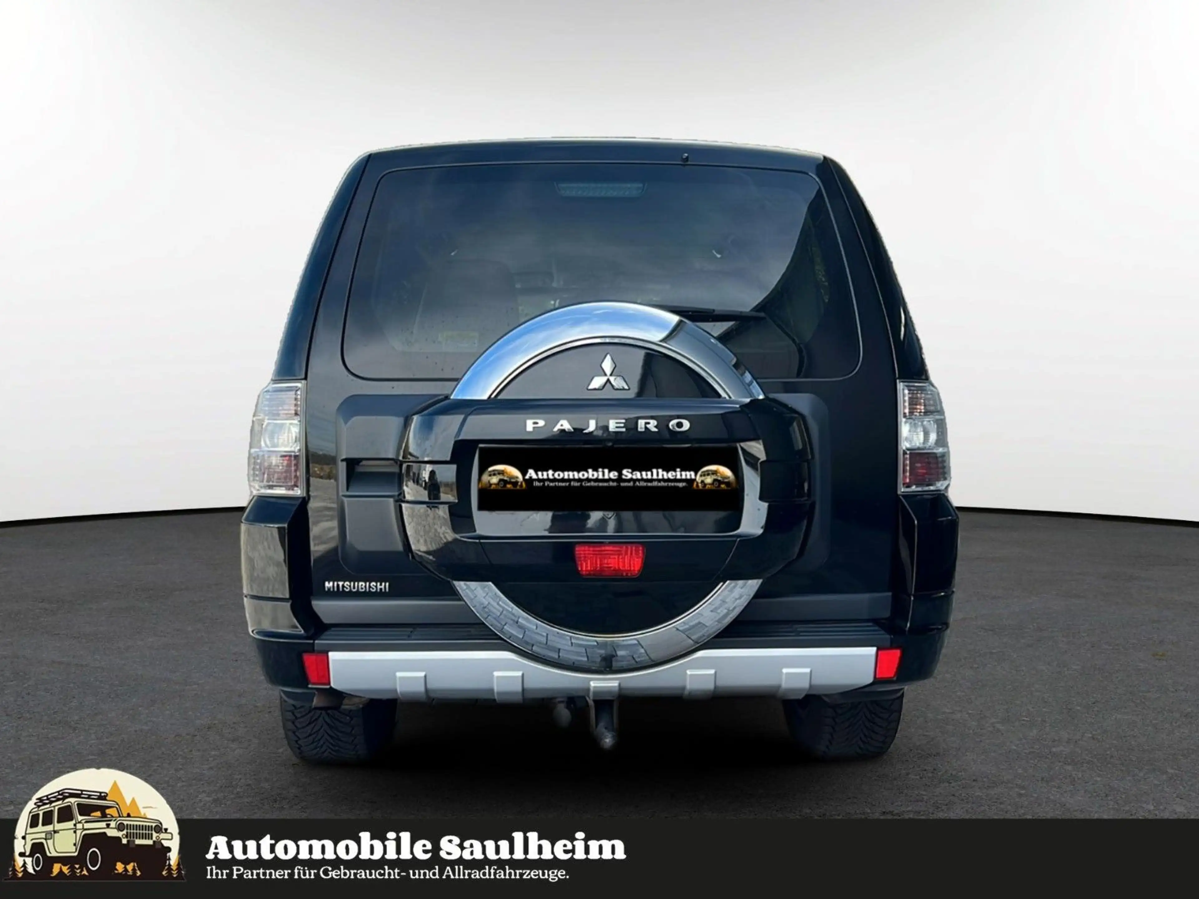Mitsubishi Pajero 3.2 DI-D Intense*NUR 90TKM*AHK-3.5To*SHZ* — photo 7