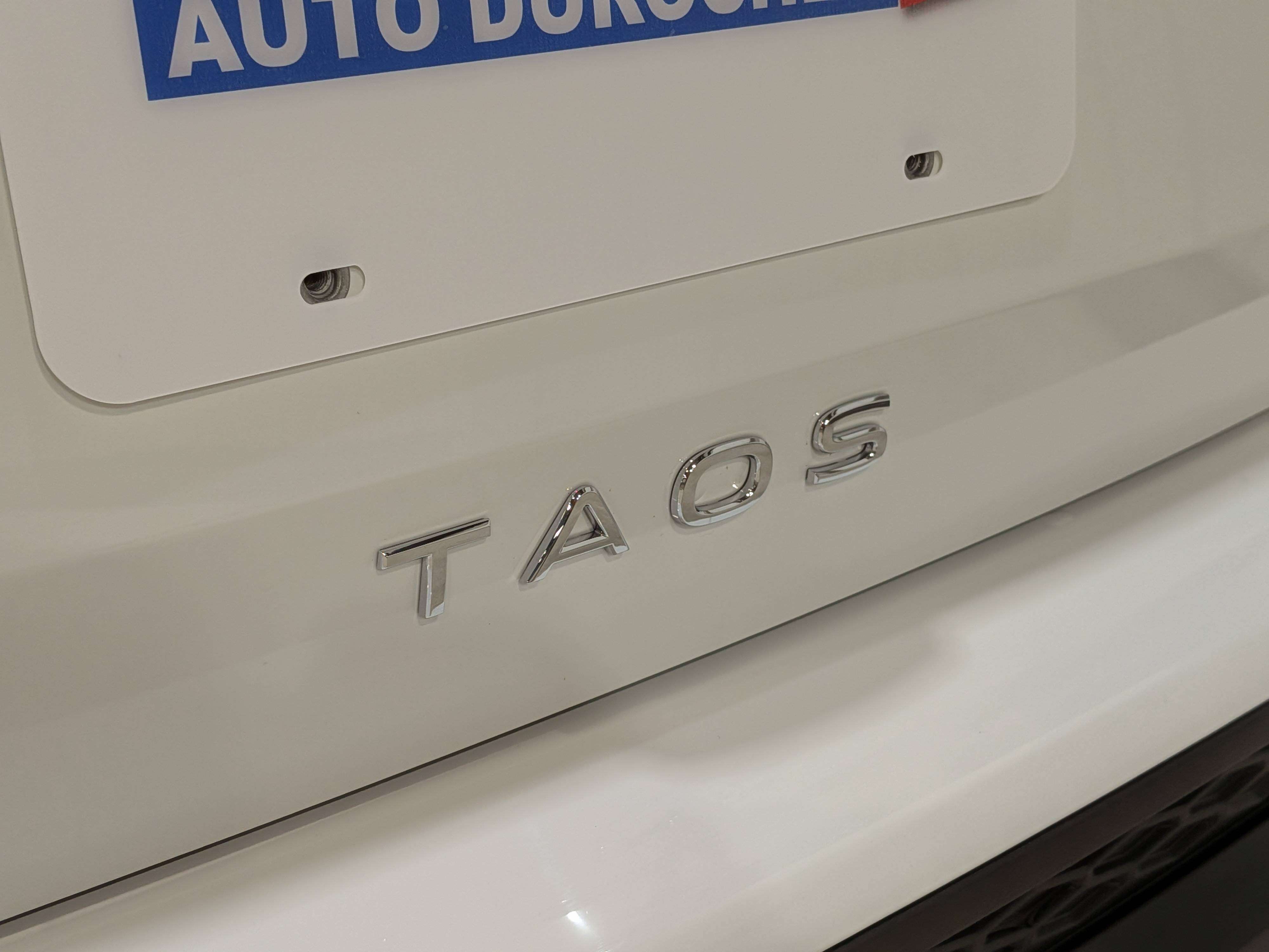 Volkswagen Taos 2025