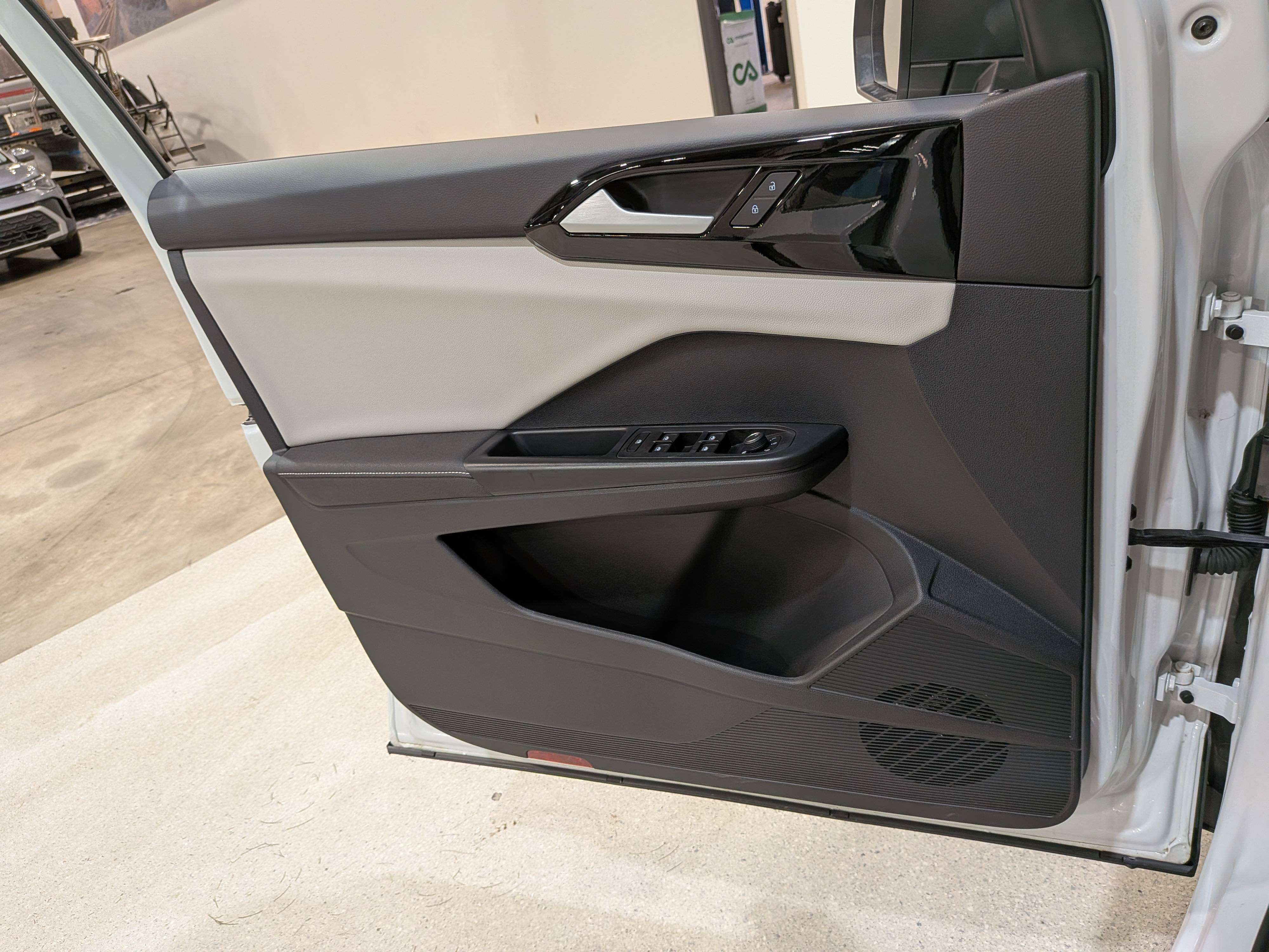 Volkswagen Taos 2025