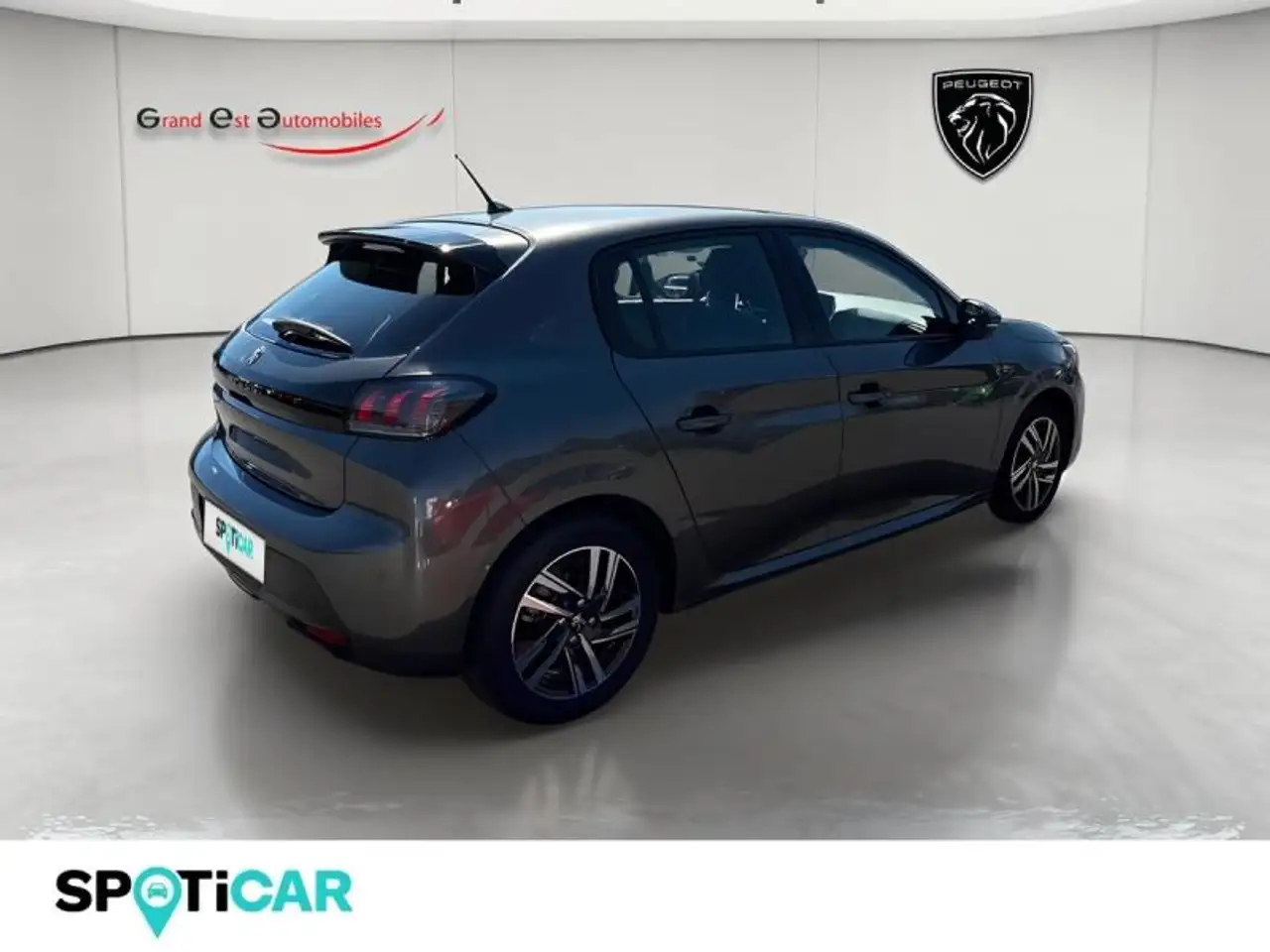 Peugeot 208 208 — photo 7