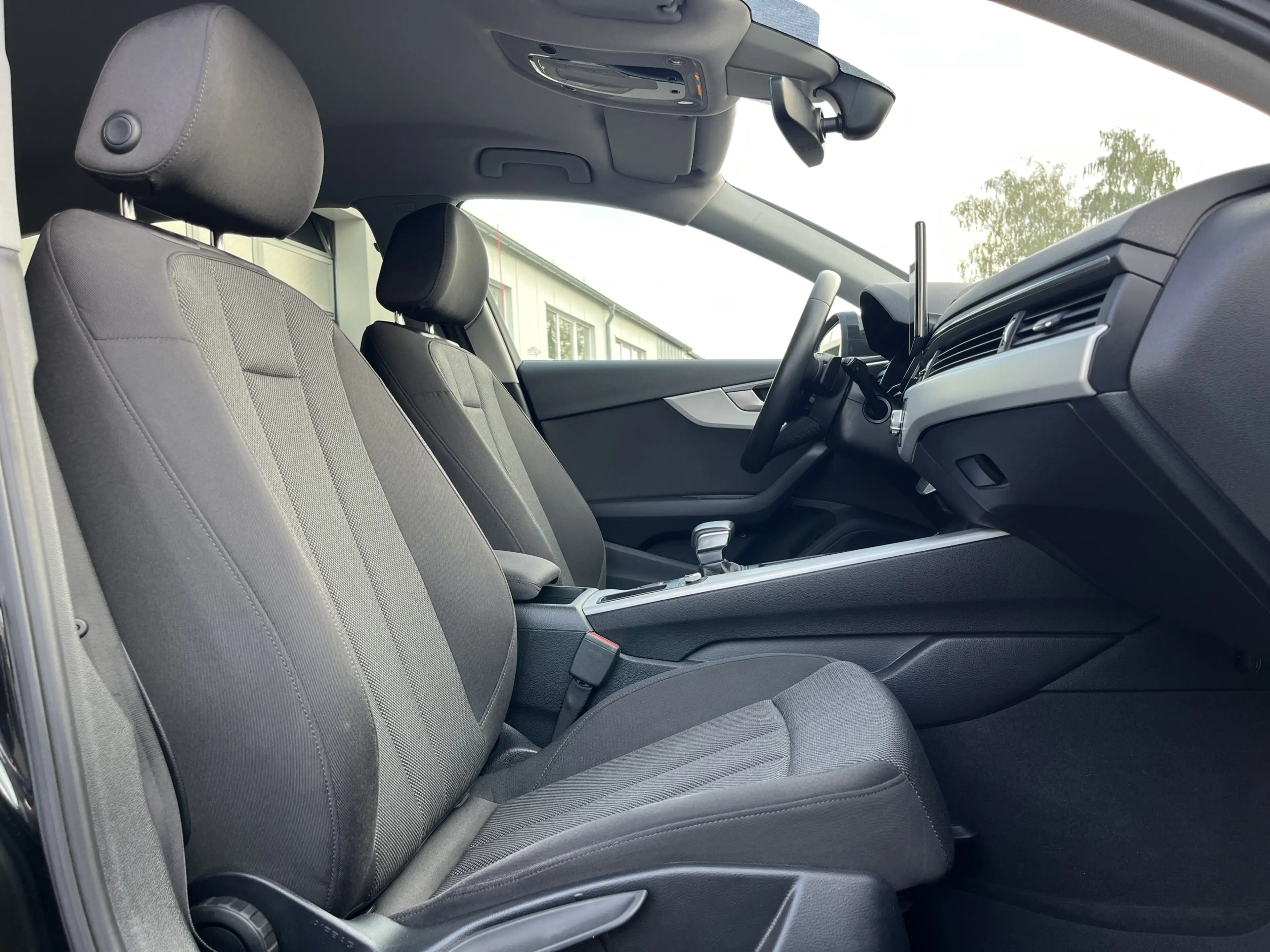 Audi A4 Avant 35 2.0 TFSI S tronic 125€ m.20% Anz. Navi — photo 15