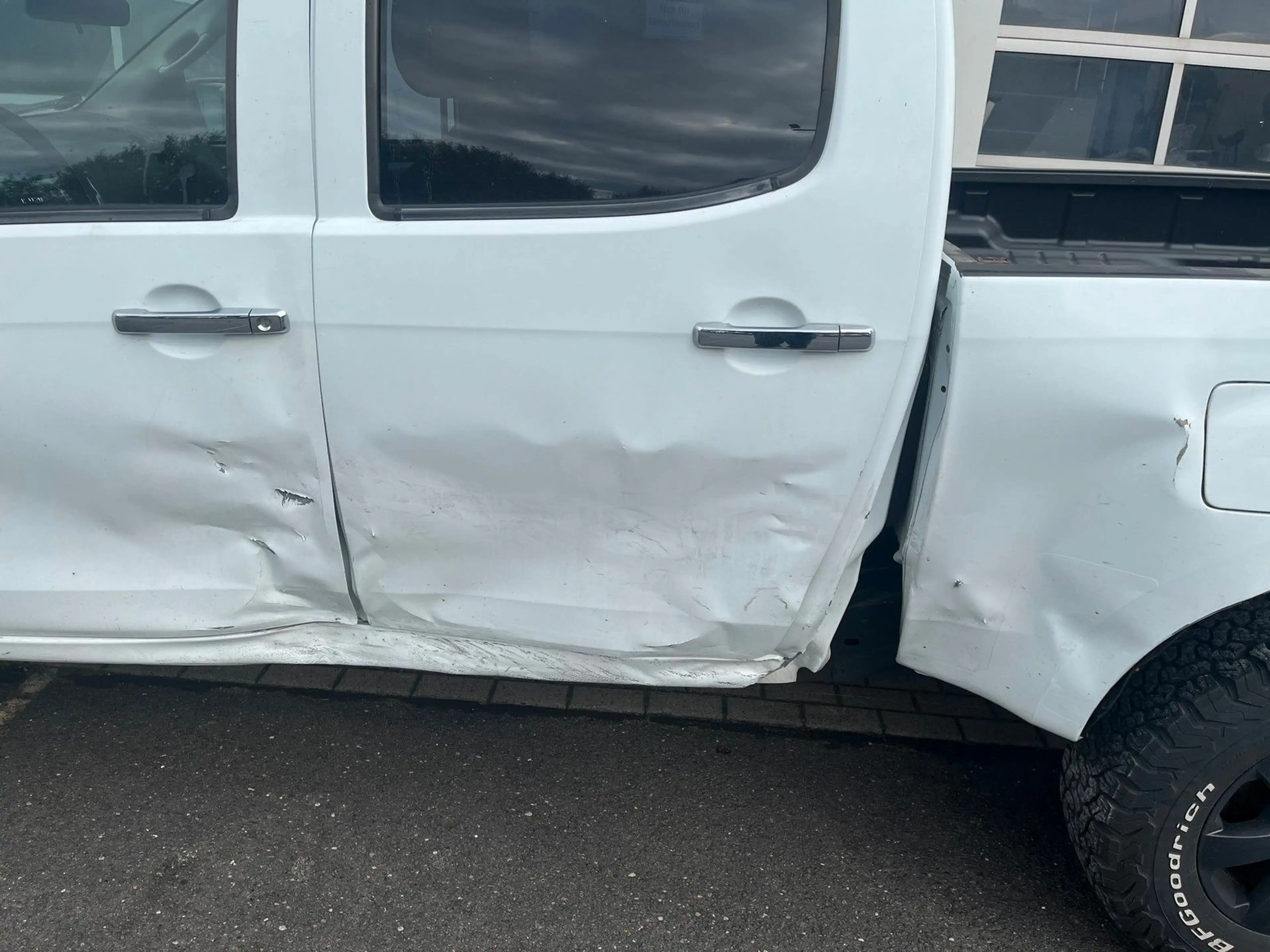Isuzu D-Max BIG-MAX L1 Double Cab Custom AT — photo 3
