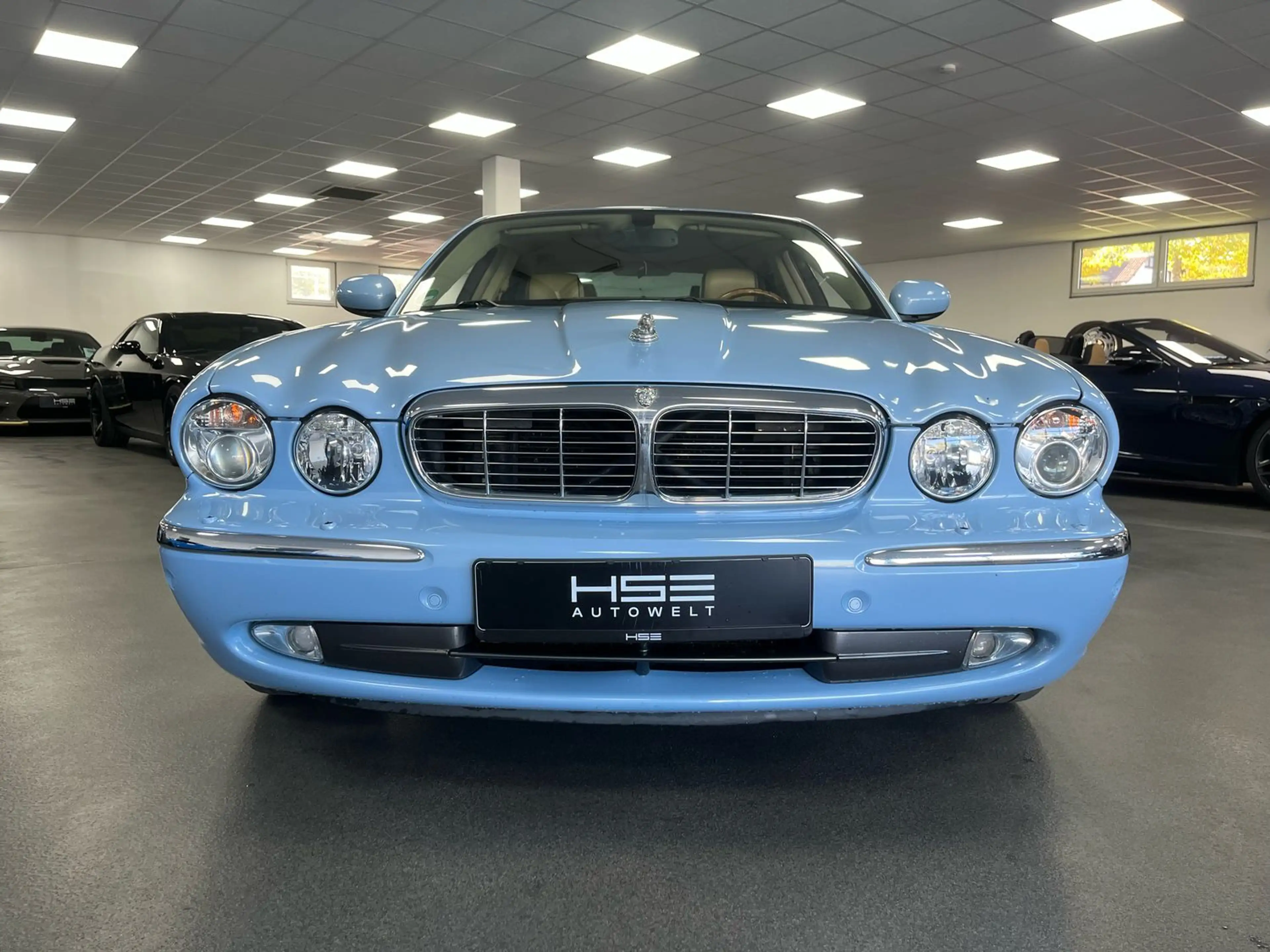 Jaguar XJ 4.2l Long Version/Einzelstück/Sonderlackierung — photo 4