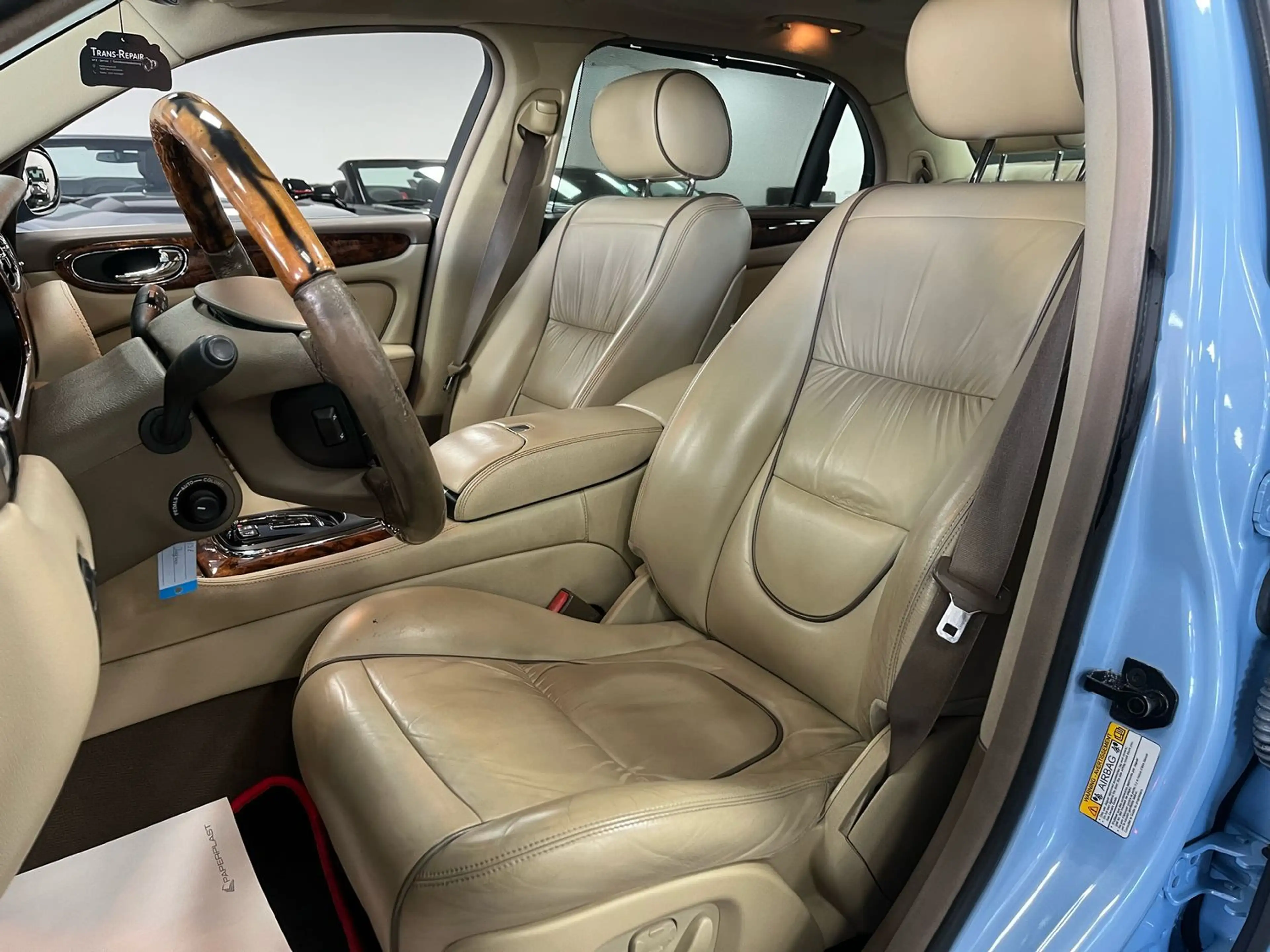 Jaguar XJ 4.2l Long Version/Einzelstück/Sonderlackierung — photo 11