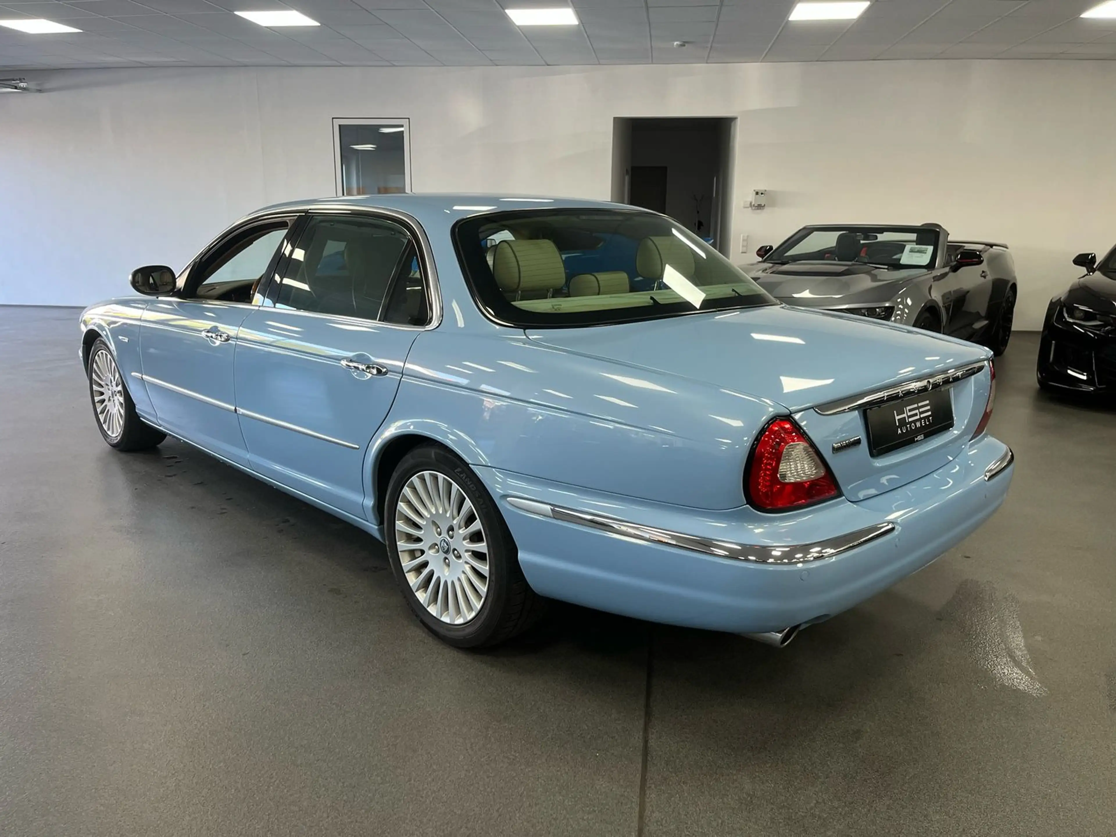 Jaguar XJ 4.2l Long Version/Einzelstück/Sonderlackierung — photo 7