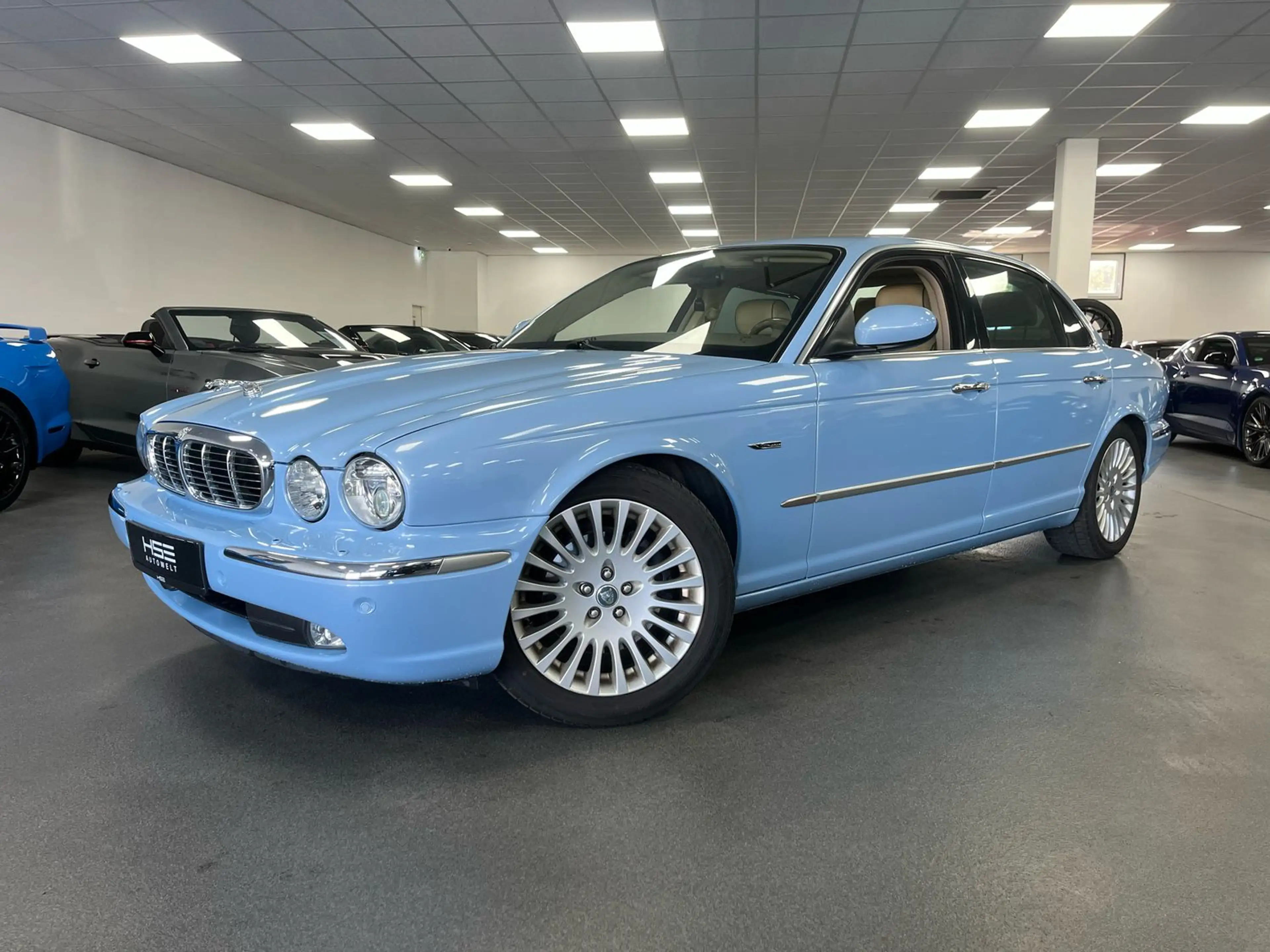 Jaguar XJ 4.2l Long Version/Einzelstück/Sonderlackierung — photo 3