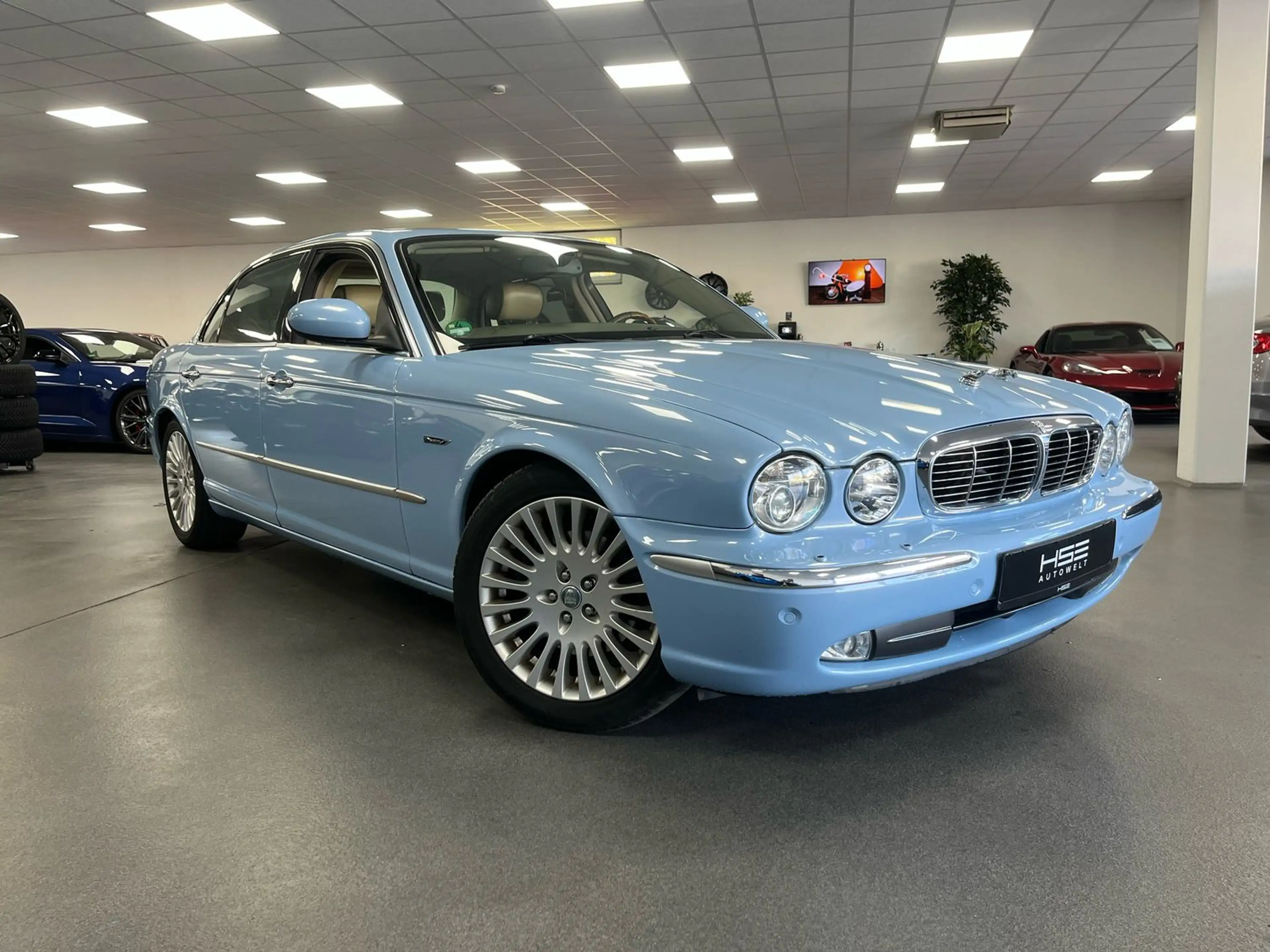 Jaguar XJ 4.2l Long Version/Einzelstück/Sonderlackierung — photo 5