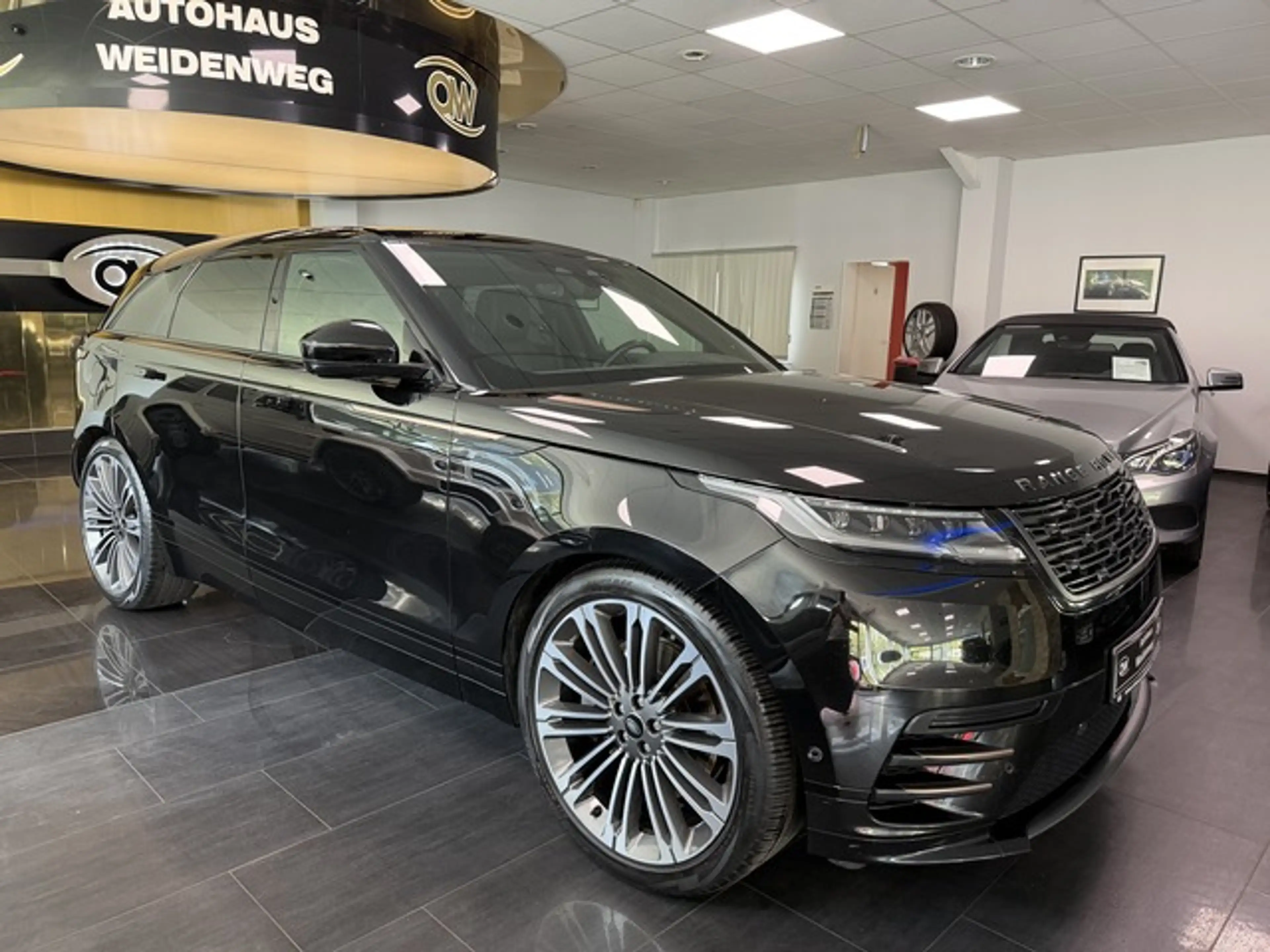 Land Rover Range Rover Velar Dynamic HSE D300 Pano MeridAHK — photo 8