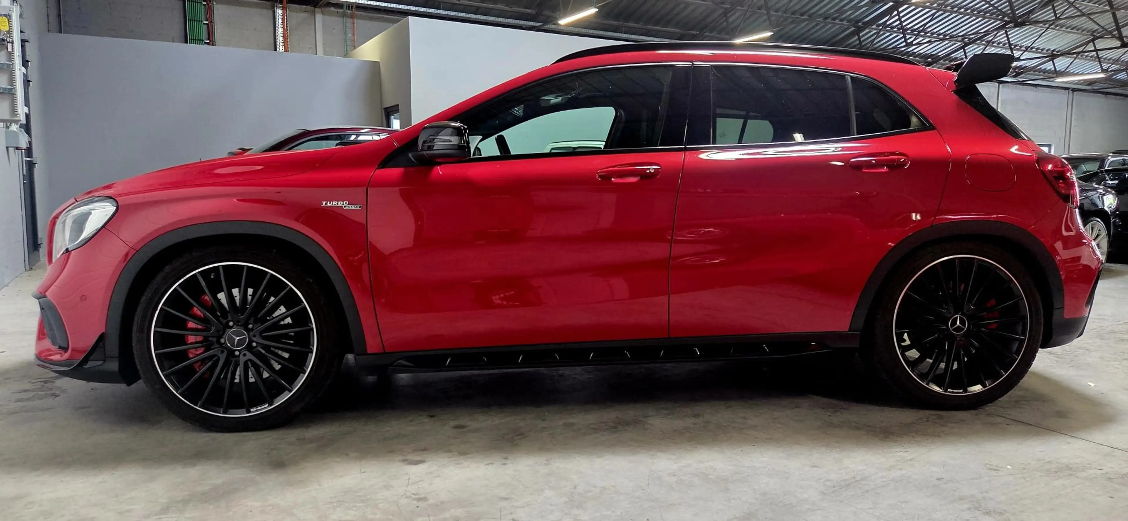 Mercedes-Benz GLA 45 AMG GLA 45 Mercedes-AMG Speedshift DCT AMG 4-Matic — photo 8