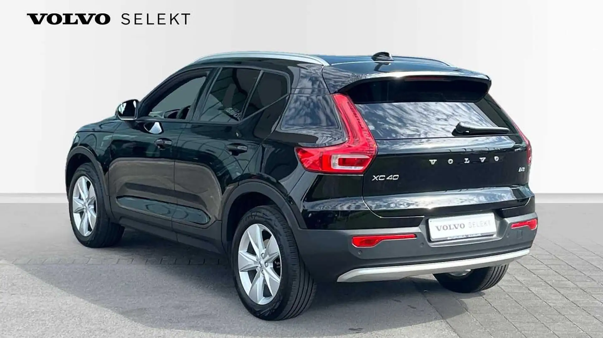 Volvo XC40 Core B3 Mild hybride | Google Services | Zetelverw Zwart - 2