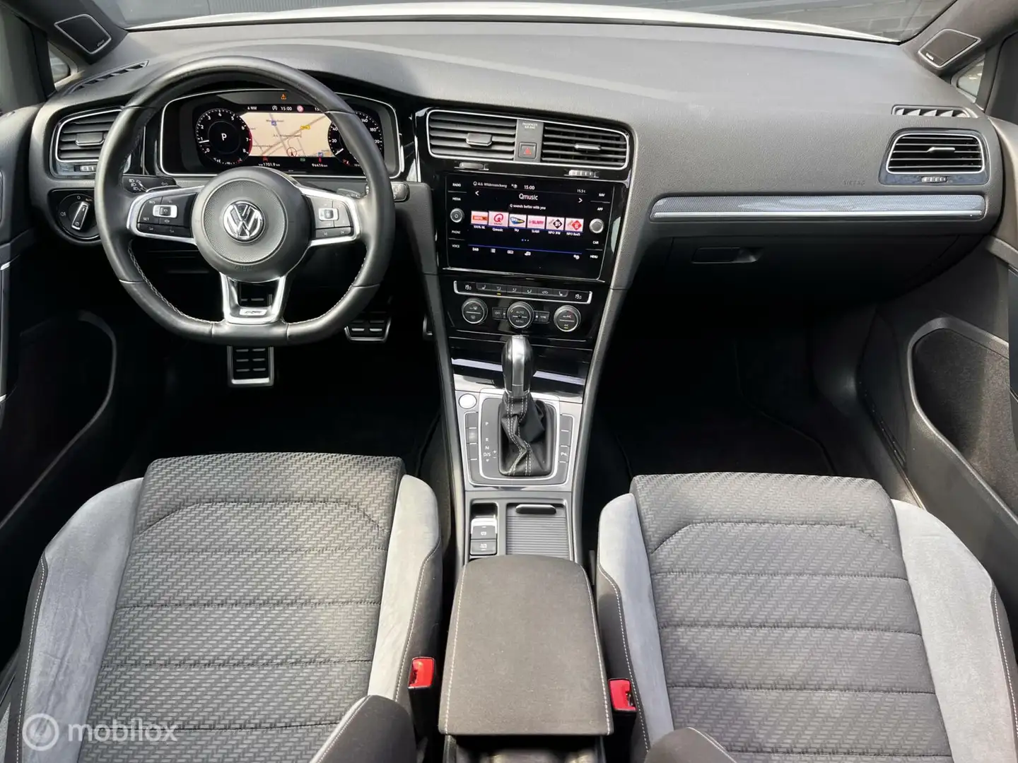 Volkswagen Golf 1.5 TSI 3x R-LINE|Virtual|carplay|Dynaudio Blanc - 2