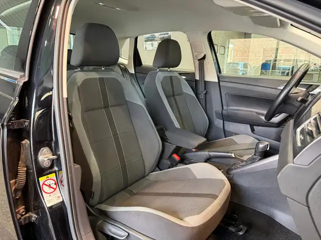 Volkswagen Polo view 14