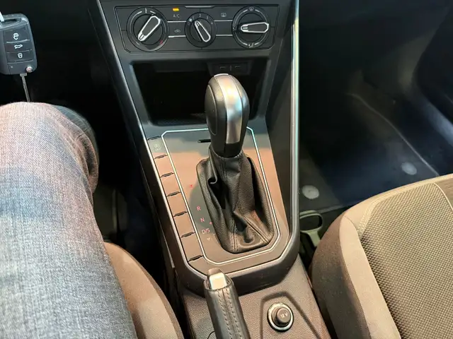 Volkswagen Polo view 17