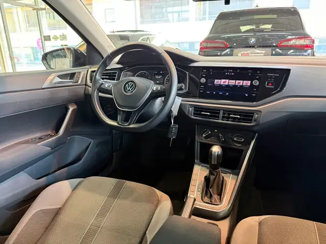 Volkswagen Polo view 12