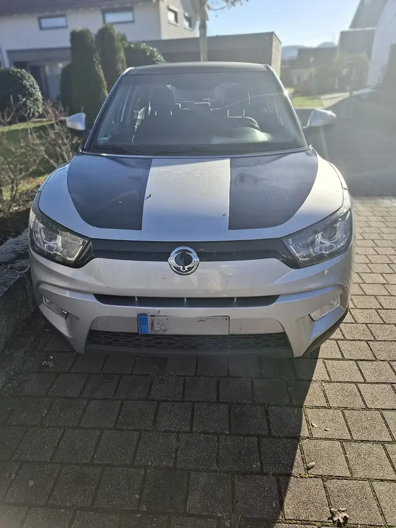 SsangYong Tivoli e-XGi 160 2WD Quartz - 1