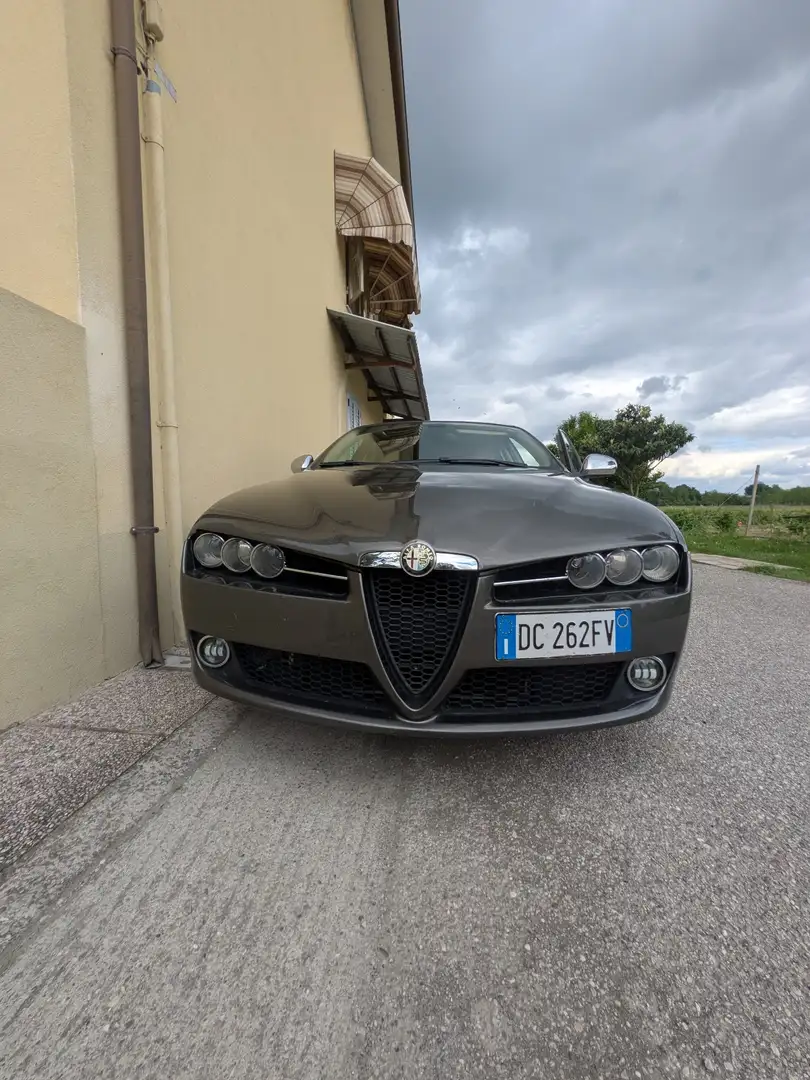 Alfa Romeo 159 SW 1.9 jtdm 16v Distinctive 150cv Prezzo trattabil - 1