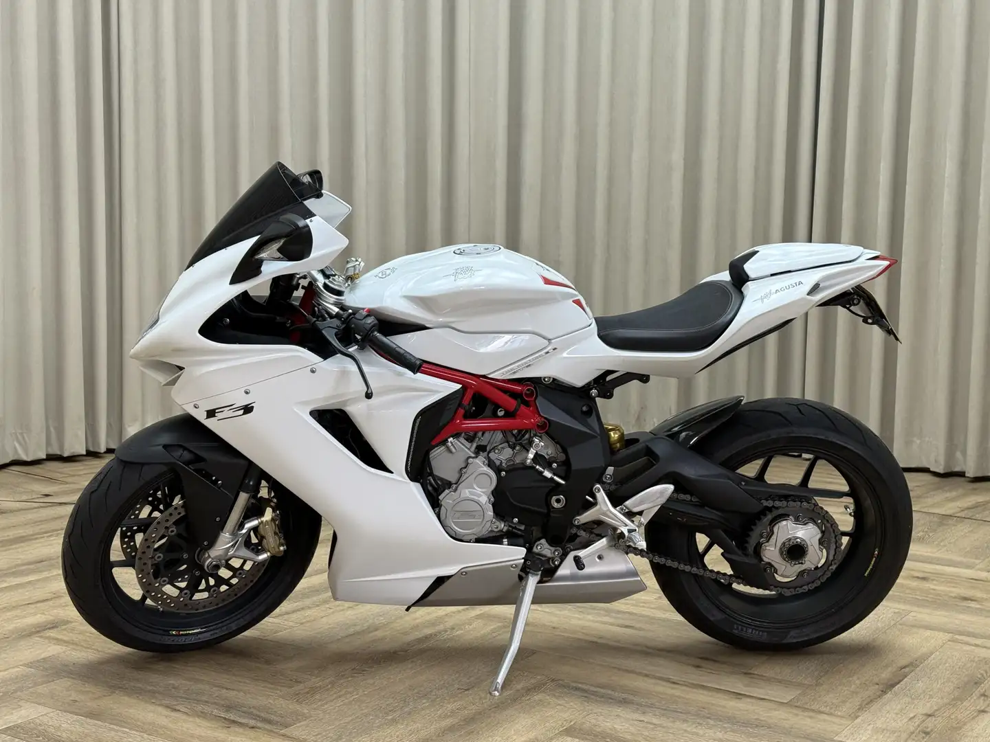 MV Agusta F3 675 128 PK GPR Uitlaat / Carbon / Seat Cover Blanco - 2