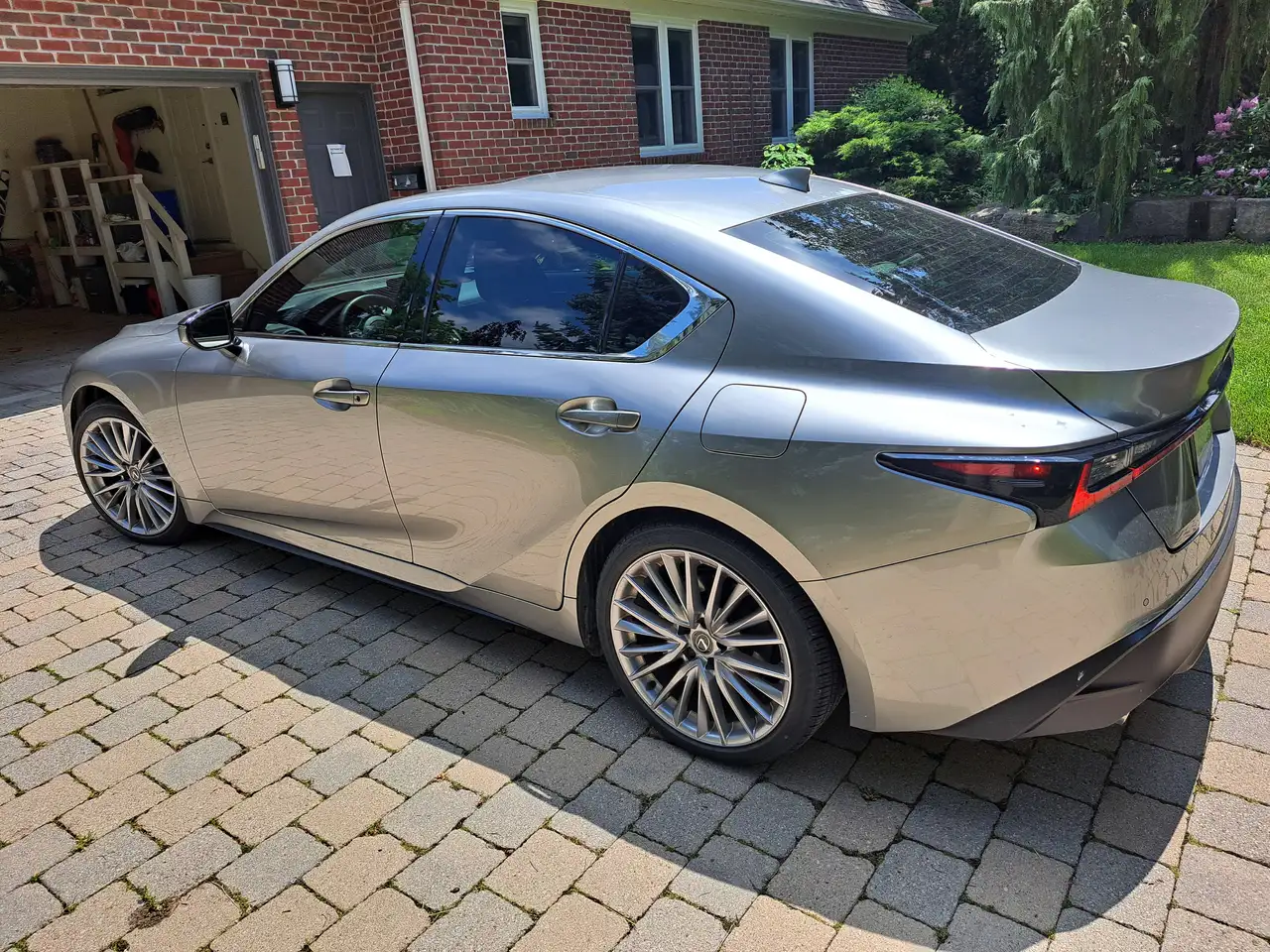 2023 Lexus IS