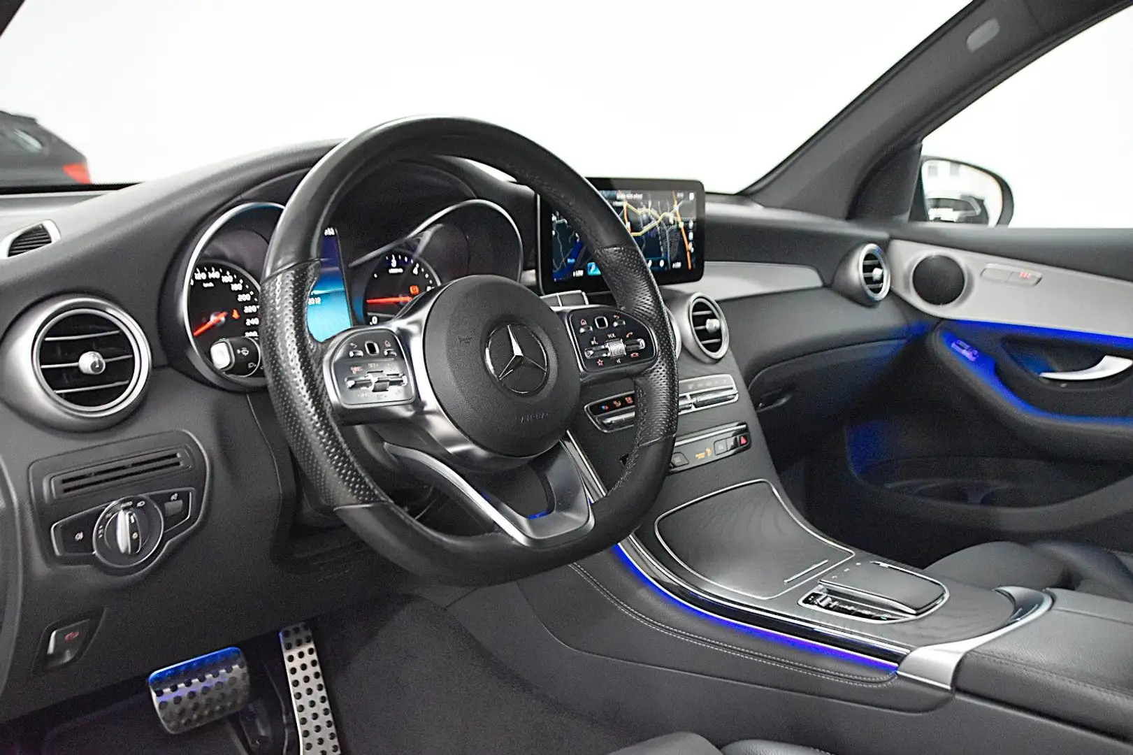 Mercedes-Benz GLC 220 D 4-MATIC 9G-TRONIC AMG LINE*TOP-ZUSTAND* Noir - 2