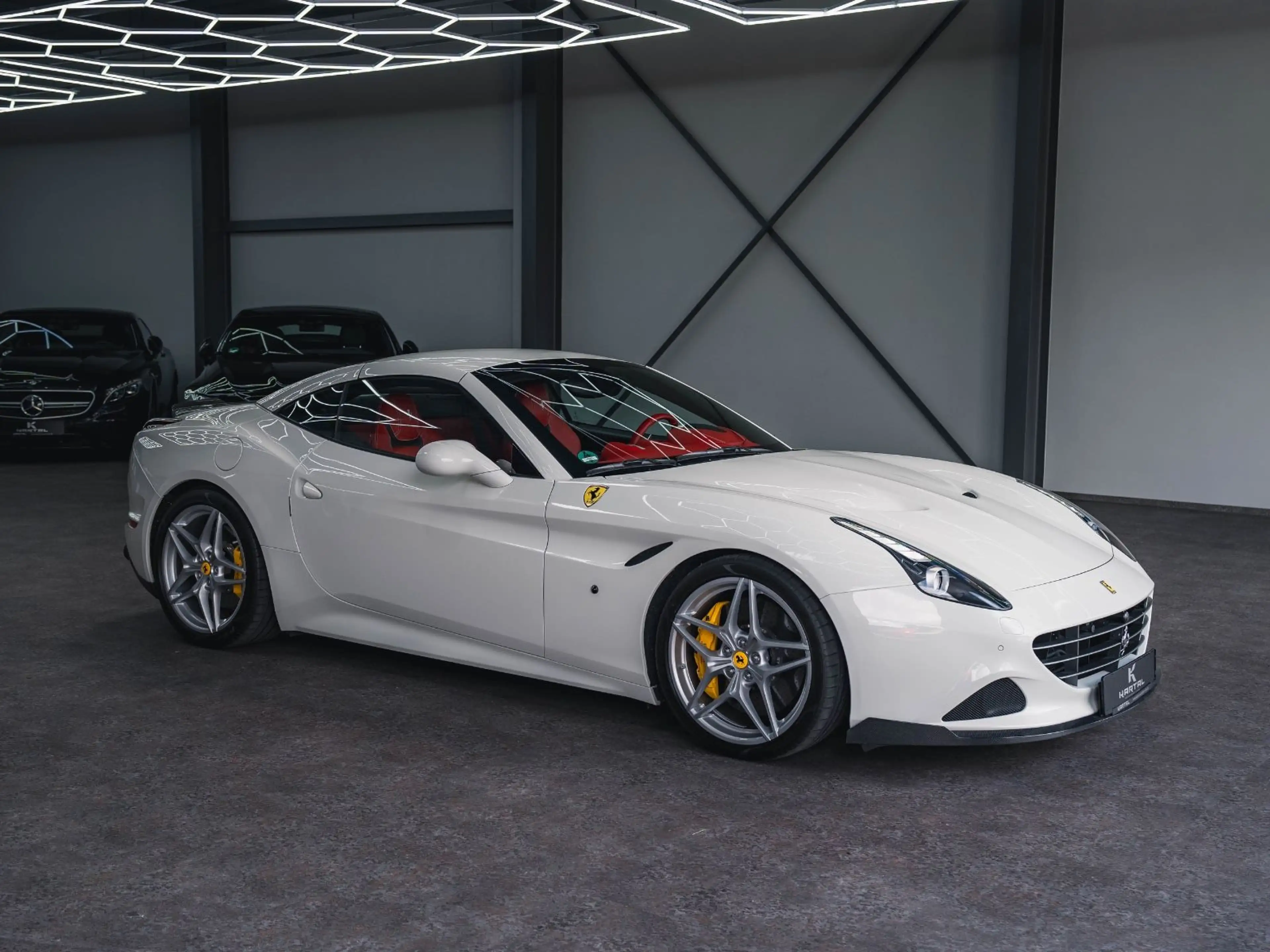 Ferrari California T*Handling Speciale*LED*SCHECKHEFT* — photo 2