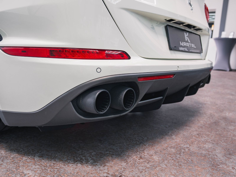 Ferrari California T*Handling Speciale*LED*SCHECKHEFT* — photo 15