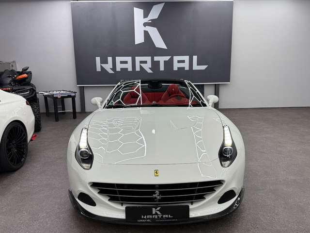 Ferrari California T*Handling Speciale*LED*SCHECKHEFT*