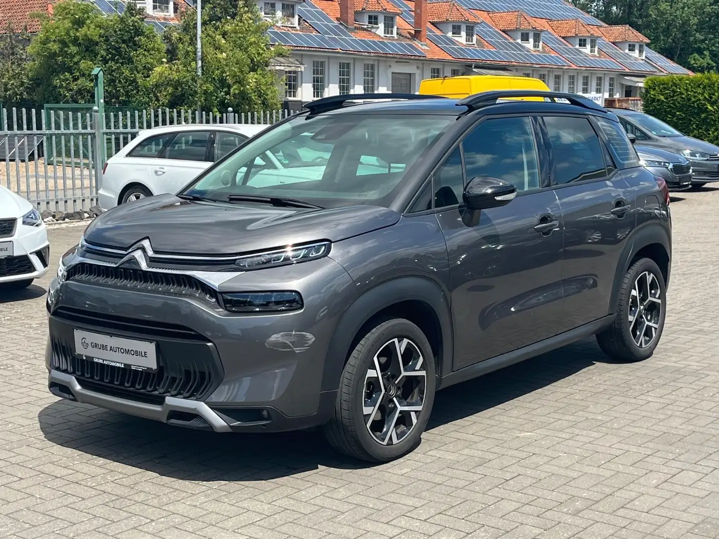 Citroen C3 Aircross Shine Pack 96KW Grau - 1