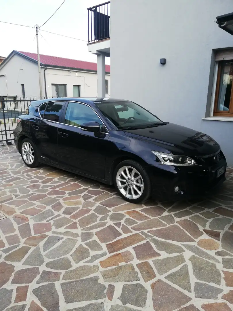 Lexus CT 200h 1.8 F-Sport (style) cvt Синій - 1