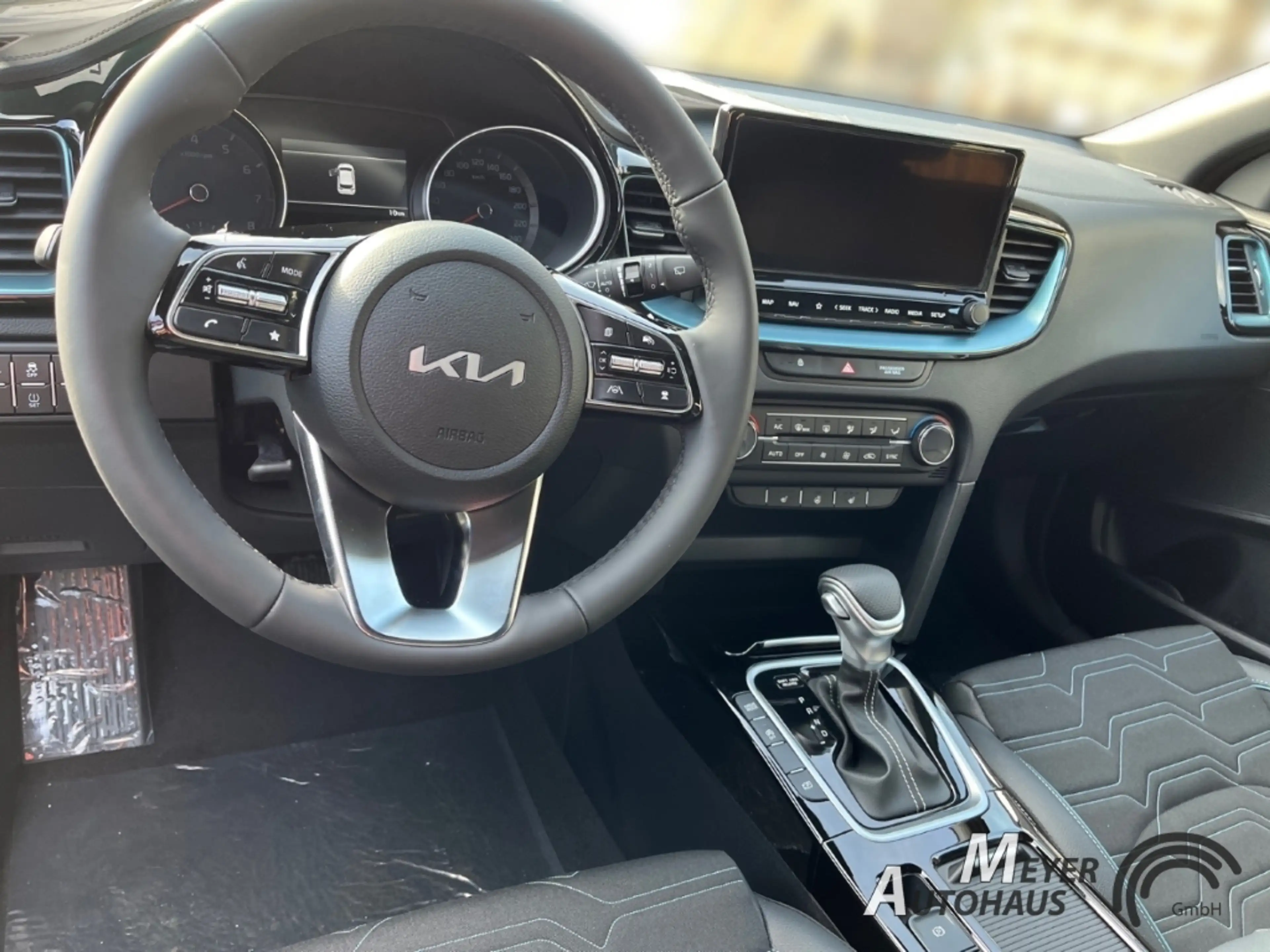 Kia Ceed / cee'd 1.0T 48V DCT 100 NIGHTLINE+LED+Teilleder+Totwinkel — photo 6