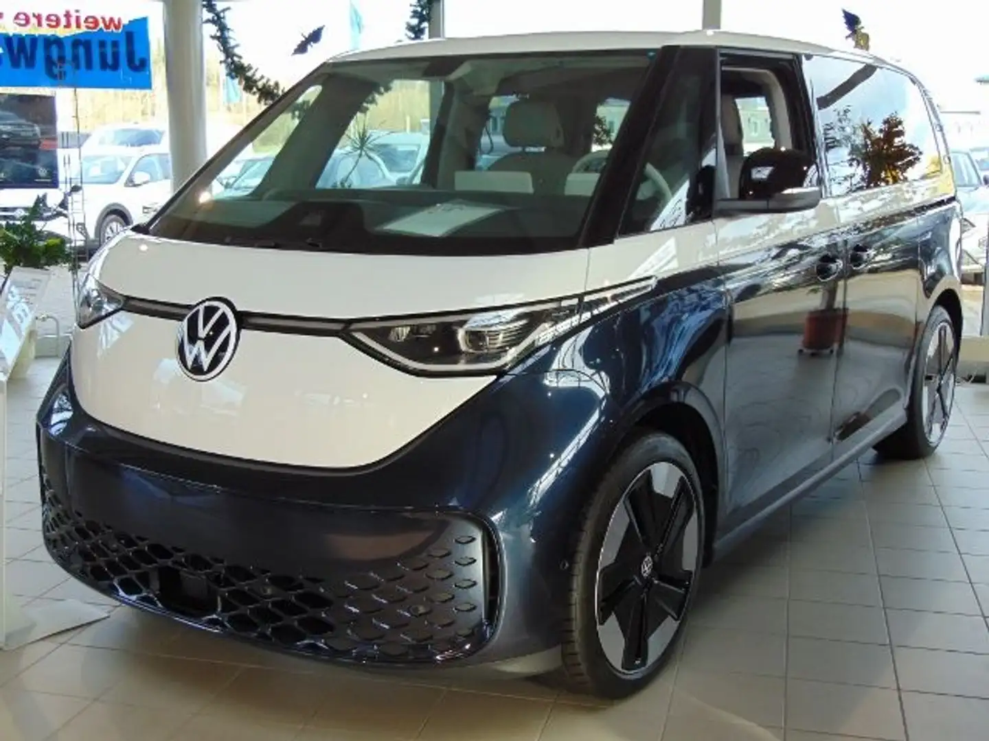 Volkswagen ID. Buzz 150 kW Pro Weiß - 2