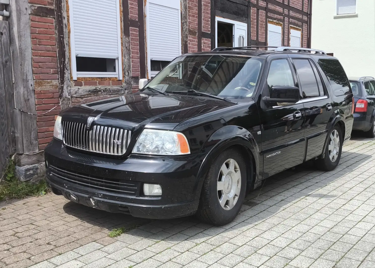 Lincoln Navigator Schwarz - 1