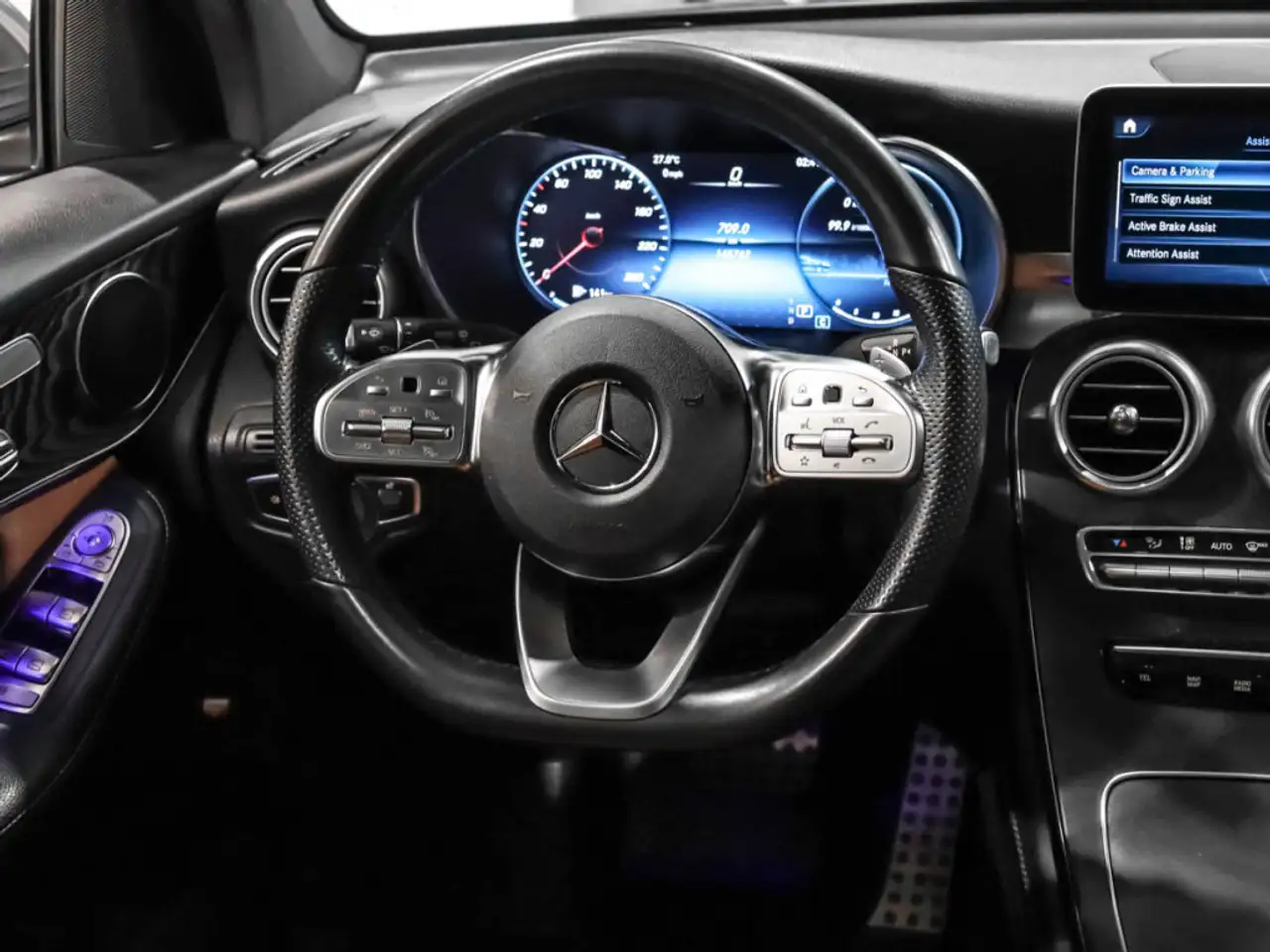 Mercedes-Benz GLC fotografie Mercedes-Benz GLC