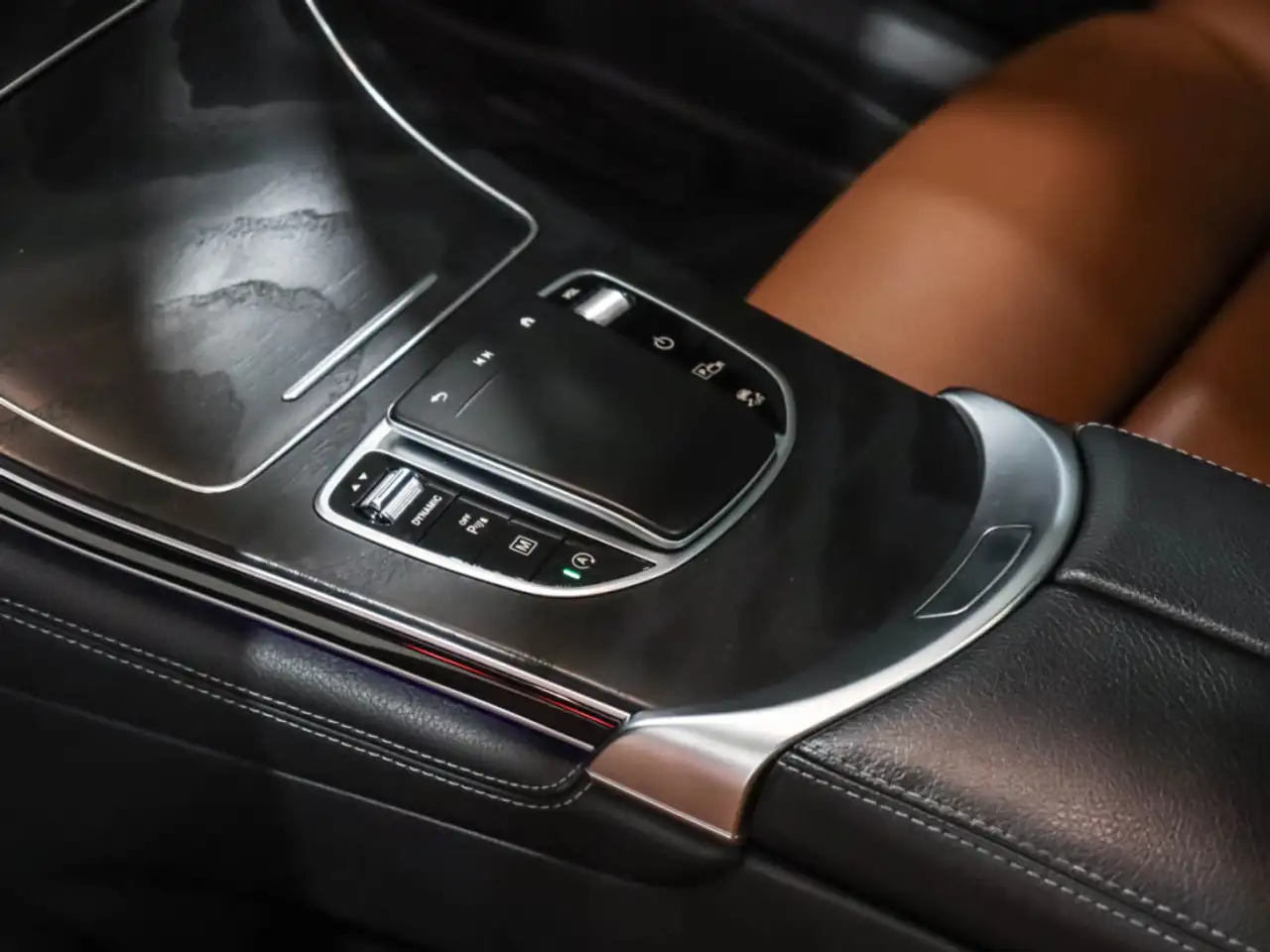 Mercedes-Benz GLC fotografie Mercedes-Benz GLC
