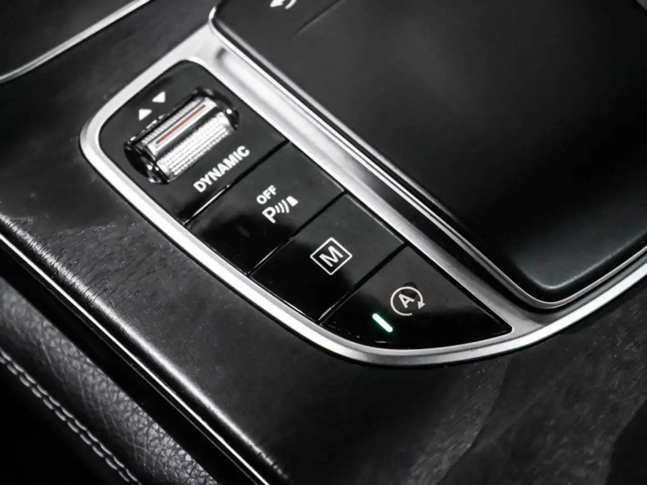 Mercedes-Benz GLC fotografie Mercedes-Benz GLC