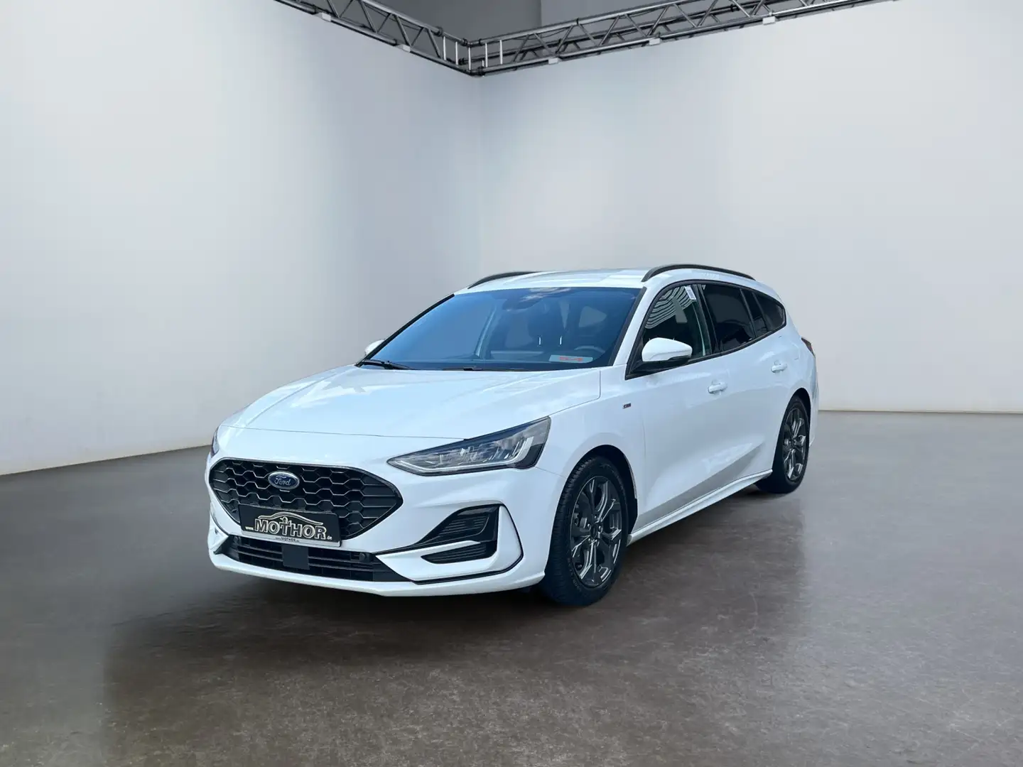 Ford Focus Turnier ST-Line 1.0 EcoBoost ACC LED NAVI Wit - 2