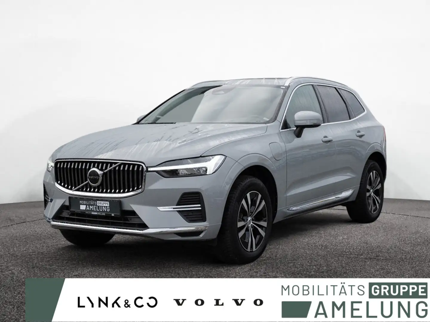 Volvo XC60 T6 Core Recharge Plug-In Hybrid LED PANO Grau - 1