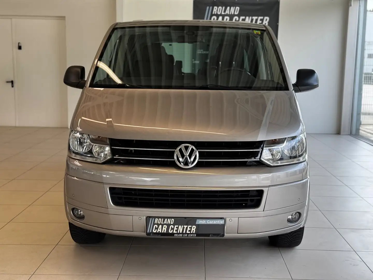 Volkswagen T5 Transporter Bus Mulitvan Match Beige - 2