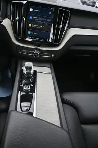 Volvo XC60 view 15