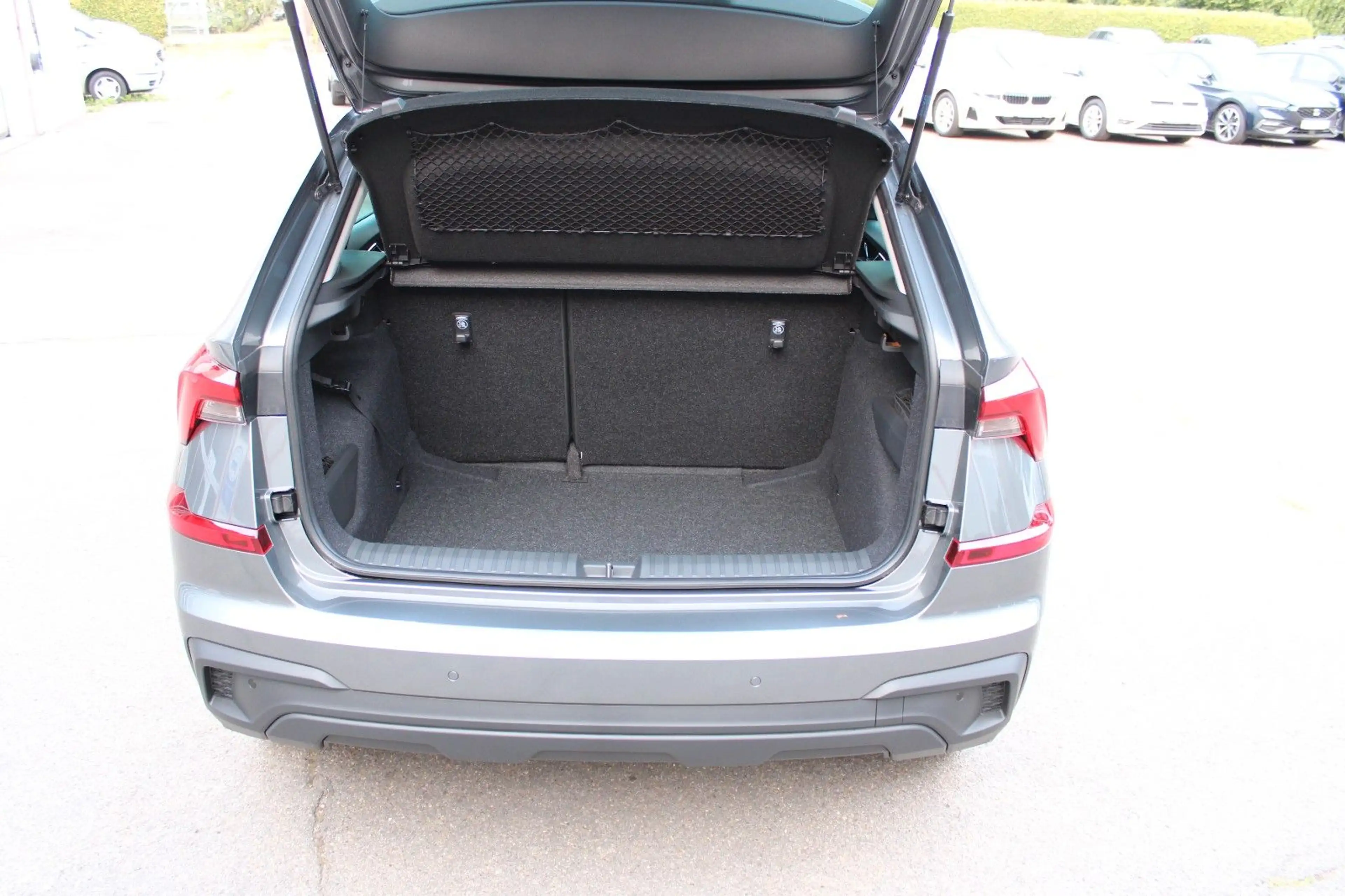 Skoda Kamiq 1.5 TSI DSG Selection + Black Paket + AHK — photo 11