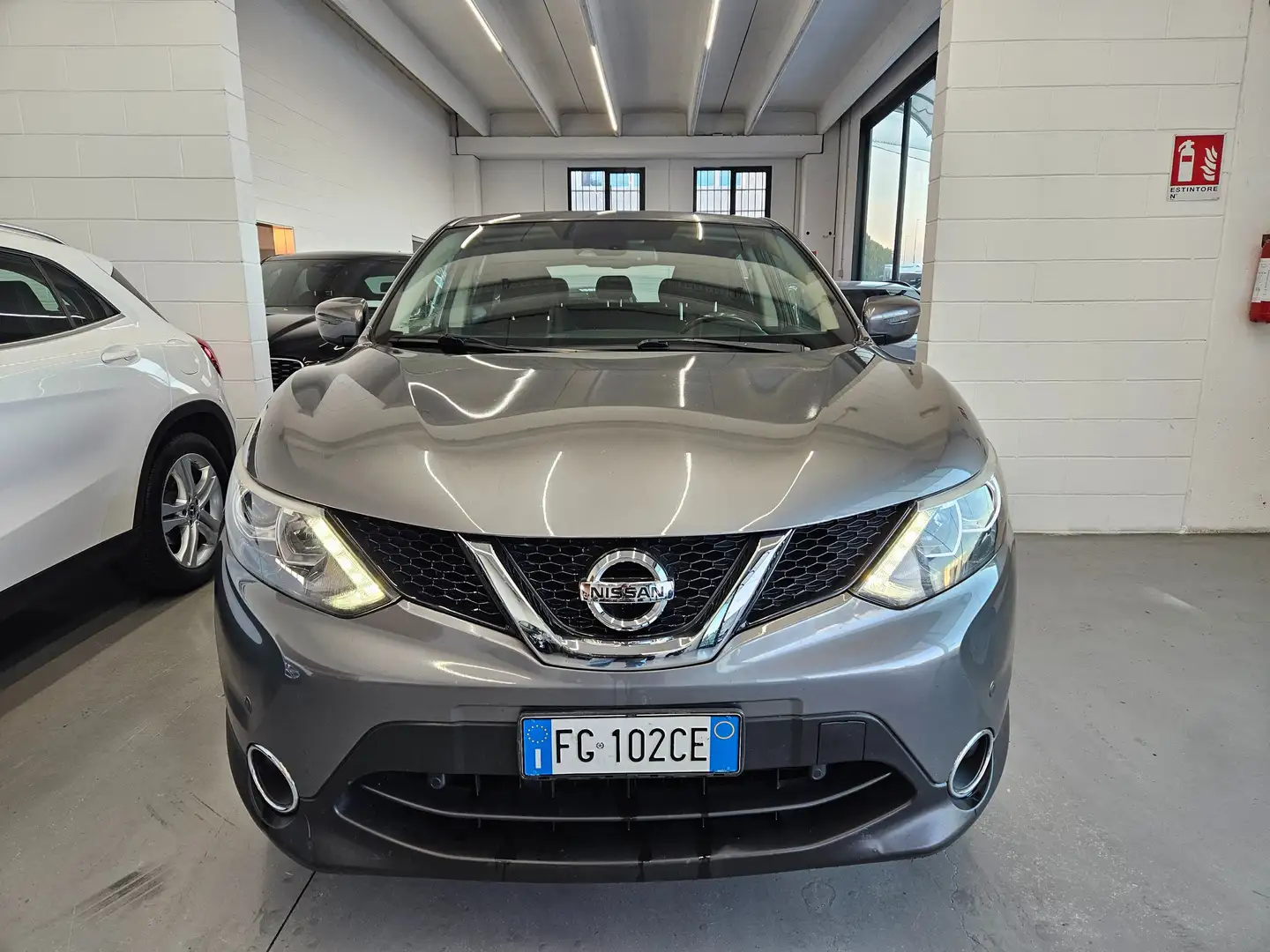 Nissan Qashqai Qashqai II 2014 1.6 dig-t Business 163cv Gris - 2