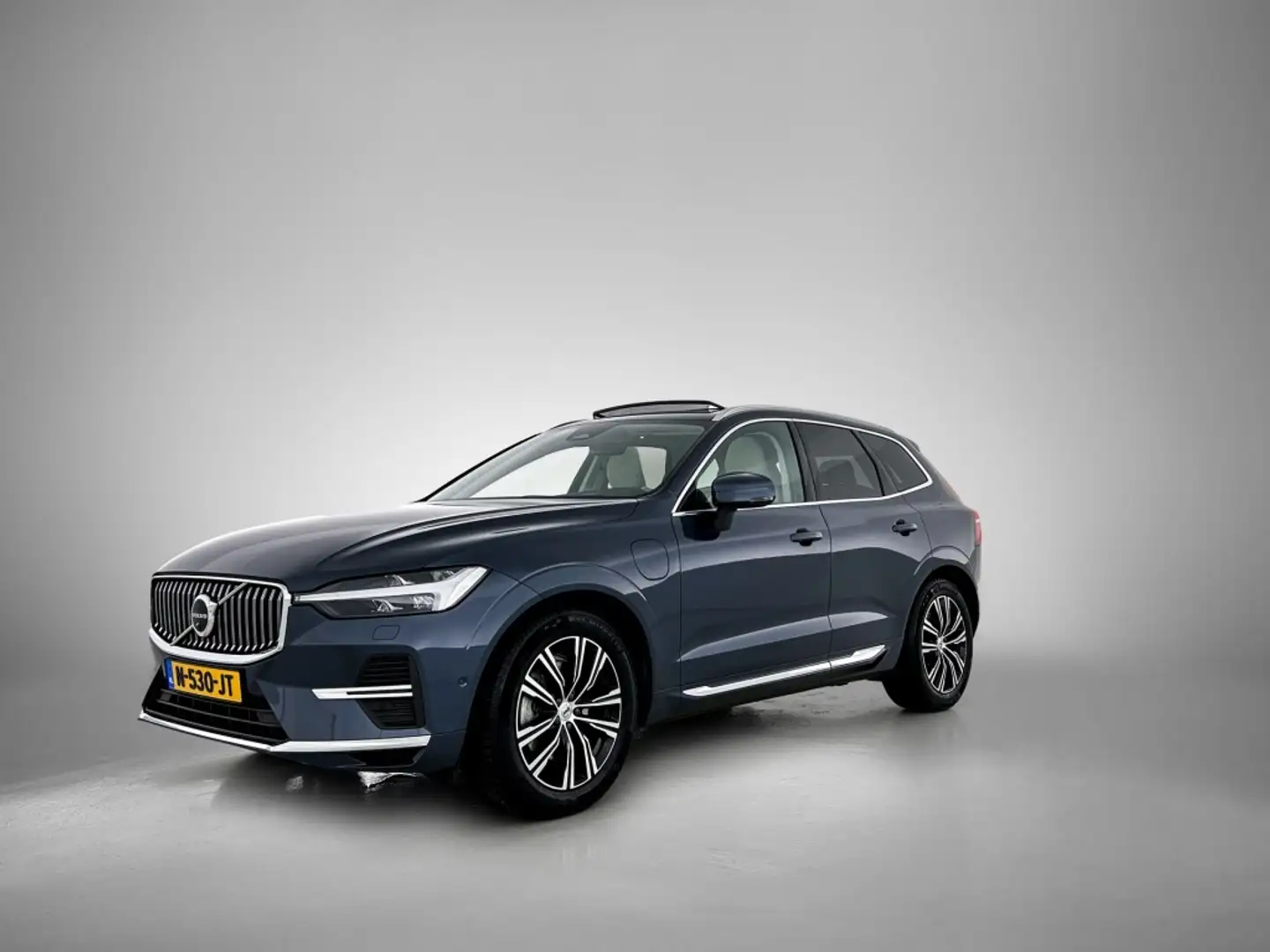 Volvo XC60 2.0 T6 AWD Inscription Exclusive Bleu - 2