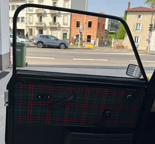 MINI Hatch view 12